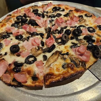 Anzios Italian Restaurant - Small pizza - Italian Near Me - Phoenix, Arizona