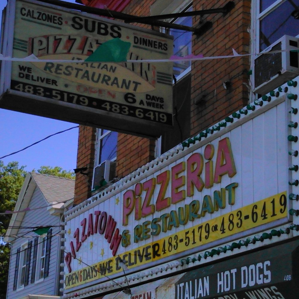 This is the CRAPPY place that refused to accept a coupon they agreed to :o(