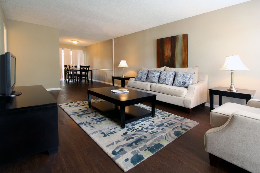 BRIARWOOD APARTMENTS & TOWNHOUSES 26 Photos & 18 Reviews Apartments