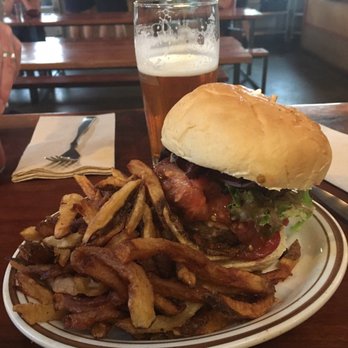Falling Sky Brewing - Gastropubs Near Me - Eugene, Oregon