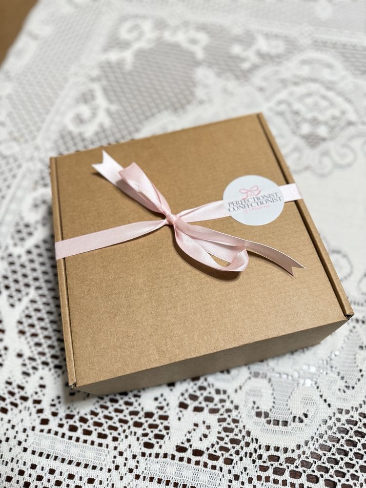 The Perfectionist Confectionist of Oklahoma Logo