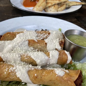 Batch & Brine - Borracho Taquitos - Burgers Near Me - Lafayette, California Batch & Brine - Borracho Taquitos - Burgers Near Me - Lafayette, California