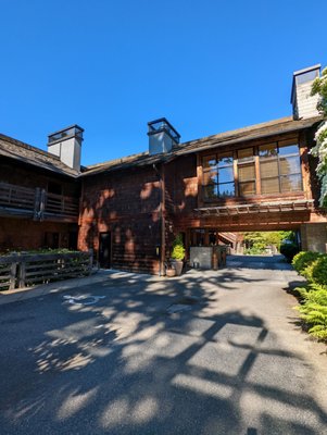 Inn At Langley by null
