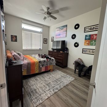 5 Points Apartments - Spacious rooms No carpet!!!! - Apartments Near Me - Vancouver, Washington 5 Points Apartments - Spacious rooms No carpet!!!! - Apartments Near Me - Vancouver, Washington