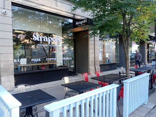 Strapoli Pizzeria by null