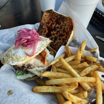 Paradise Valley Burger - This was so good! - Burgers Near Me - Scottsdale, Arizona Paradise Valley Burger - This was so good! - Burgers Near Me - Scottsdale, Arizona