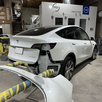 EV Central - Tesla Model Y Rear Bumper Repair - Auto Repair Near Me - San Francisco, California