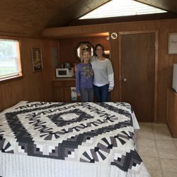 Whispering Oaks RV Park - New Cabin- Single Queen, Sm Kitchenette, Walk in Shower, Cable