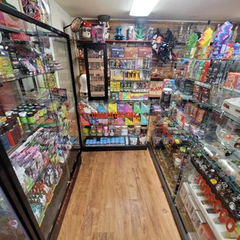tobacco town hot springs SMOKE ONE - Updated May 2026 - 17 Photos - 155 E Grand Ave, Hot Springs,  Arkansas - Tobacco Shops - Phone Number
