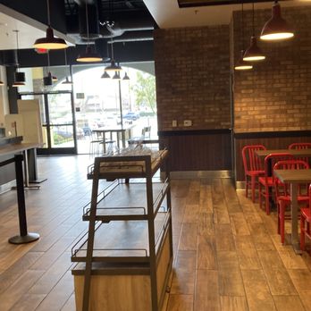 85°C Bakery Cafe-Northridge - Inside - Bakeries Near Me - Northridge, California