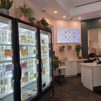 Vaca's Creamery - Inside pints! - Ice Cream & Frozen Yogurt Near Me - Chicago, Illinois Vaca's Creamery - Inside pints! - Ice Cream & Frozen Yogurt Near Me - Chicago, Illinois