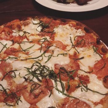 La Vista - Margherita pizza and Beef Tips special - Italian Near Me - Lincoln, New Hampshire La Vista - Margherita pizza and Beef Tips special - Italian Near Me - Lincoln, New Hampshire
