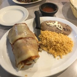 Mi Casita Restaurant - Burrito dinner