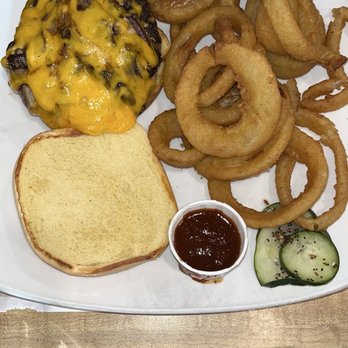 Audie's Restaurant - American Near Me - Mackinaw City, Michigan