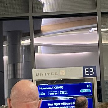 United Airlines - Headed home - Airlines Near Me - Houston, Texas United Airlines - Headed home - Airlines Near Me - Houston, Texas