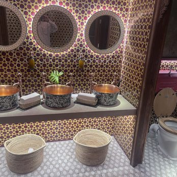 Ceru - Unbelievably gorgeous toilet area. - Middle Eastern Near Me - London, XGL Ceru - Unbelievably gorgeous toilet area. - Middle Eastern Near Me - London, XGL