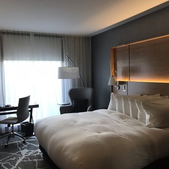 The Jacquard, Autograph Collection - Best pillows ever! - Hotels Near Me - Denver, Colorado The Jacquard, Autograph Collection - Best pillows ever! - Hotels Near Me - Denver, Colorado