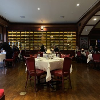 Rosebud Steakhouse - The room - Steakhouses Near Me - Chicago, Illinois Rosebud Steakhouse - The room - Steakhouses Near Me - Chicago, Illinois