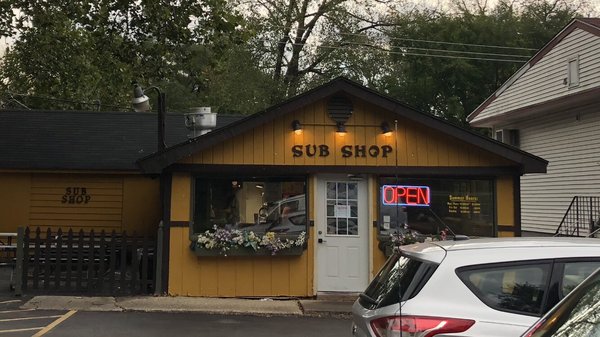 ALGONQUIN SUB SHOP - 136 Photos &amp; 331 Reviews - Sandwiches - 105 Filip ...