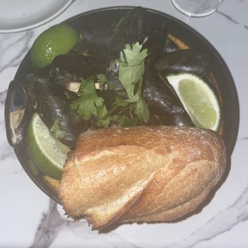 Bridges & Bourbon - Mussels - New American Near Me - Pittsburgh, Pennsylvania
