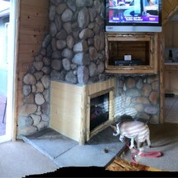 Big Bear Frontier - Cabin #6 - Hotels Near Me - Big Bear Lake, California