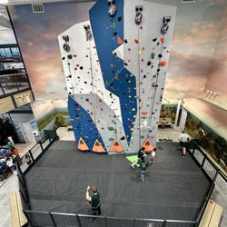DICK'S House of Sport - Rock Climbing