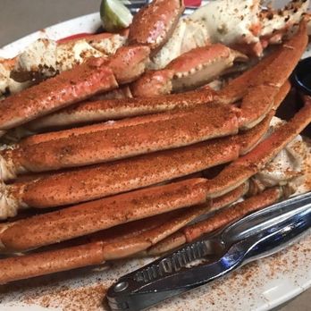 High Tide Harry's - King crab and snow crab platter - Seafood Near Me - Orlando, Florida High Tide Harry's - King crab and snow crab platter - Seafood Near Me - Orlando, Florida