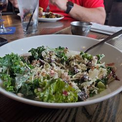 Broccoli kale salad with chicken