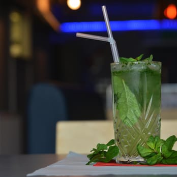 Oven and Hearth - Cocktail Bars Near Me - London, XGL Oven and Hearth - Cocktail Bars Near Me - London, XGL