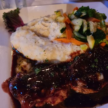 The Sow's Ear - Pork Tenderloin with Ollalieberry chutney, mashed potatoes and veggies - Cafes Near Me - Cambria, California