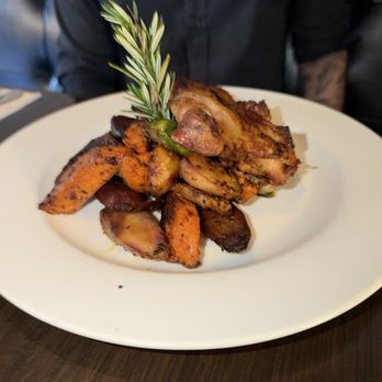 Bodega Malbec - Grilled chicken - Argentine Near Me - Toluca Lake, California