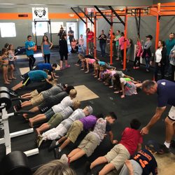 Missing Link CrossFit - Kids Plank Competition