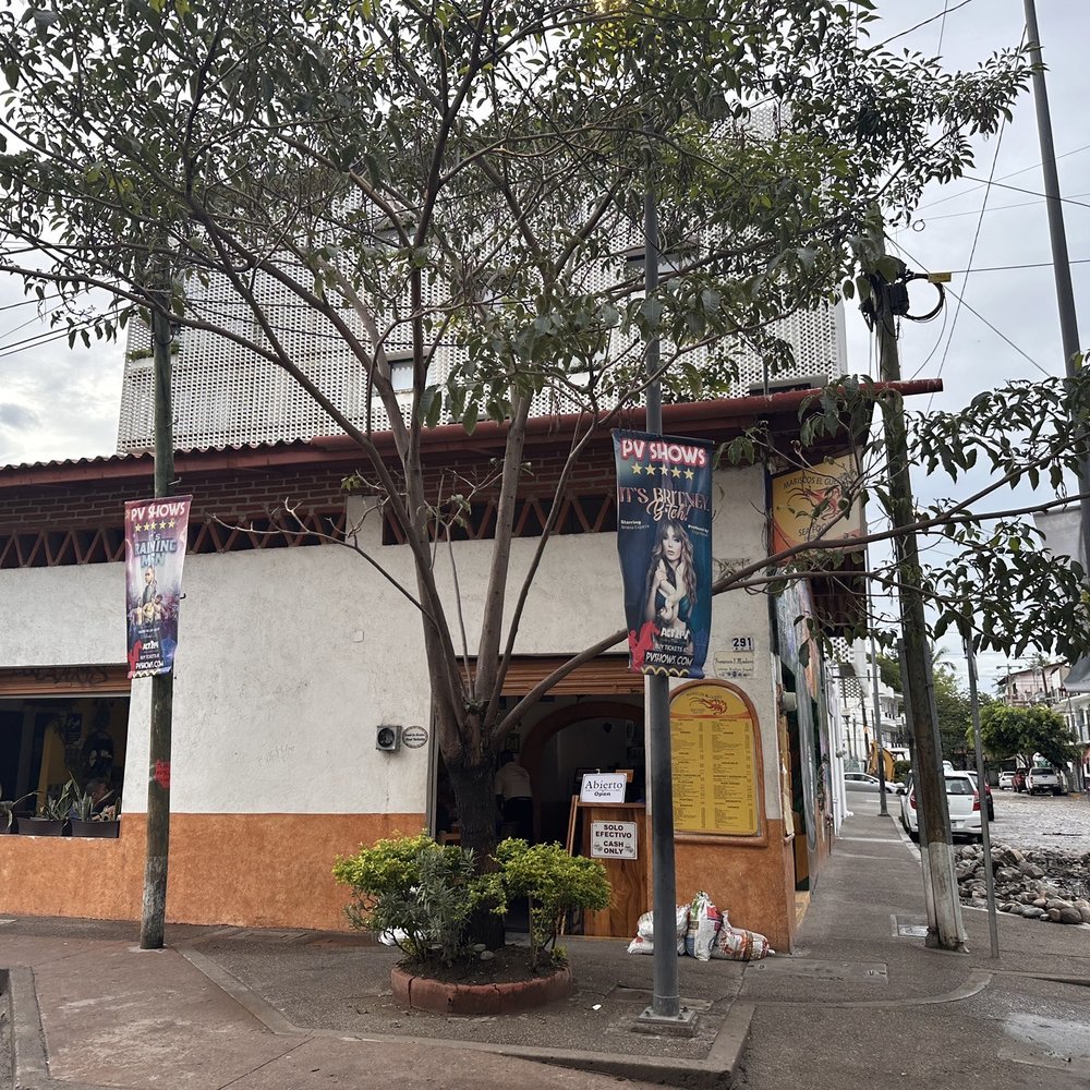 Mariscos El Güero - Outside - Seafood Near Me - Puerto Vallarta, JAL Mariscos El Güero - Outside - Seafood Near Me - Puerto Vallarta, JAL