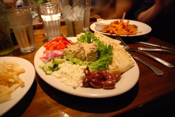 Greenlake Bar & Grill by null