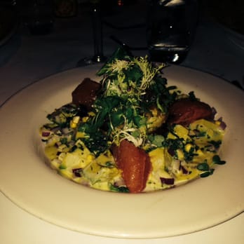 Palm Beach Grill - Crab cake salad with avocado and citrus - New American Near Me - Palm Beach, Florida Palm Beach Grill - Crab cake salad with avocado and citrus - New American Near Me - Palm Beach, Florida