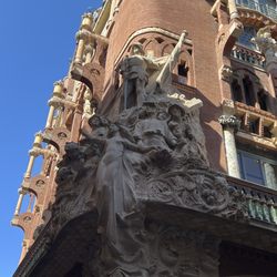 Fat Tire Tours - Some examples of the lovely architecture found around Barcelona