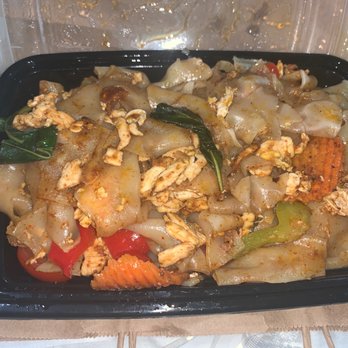 Kin'd - N2. Drunken Noodle - Thai Near Me - Fresh Meadows, New York