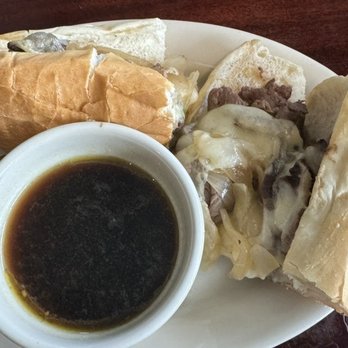 No Frill Bar and Grill - French Dip - Wine Bars Near Me - Virginia Beach, Virginia