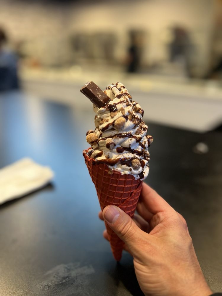 SPILLED MILK ICE CREAM AND CEREAL BAR Updated October 2024 281