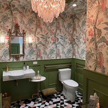 Queen Bee Salon & Spa - Our loo is its own oasis from the world. - Waxing Near Me - Dallas, Texas Queen Bee Salon & Spa - Our loo is its own oasis from the world. - Waxing Near Me - Dallas, Texas