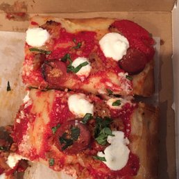 New Yorker Pizza New Yorker Pizza