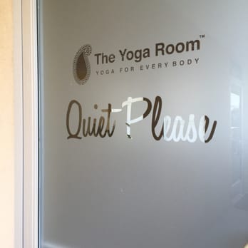 Round Rock Yoga - Sign on door - Yoga Near Me Round Rock Yoga - Sign on door - Yoga Near Me