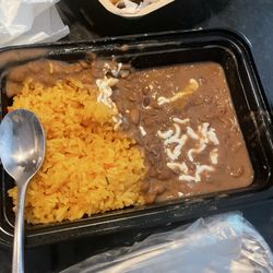 La Oaxaqueña Mini Mart - Rice and beans