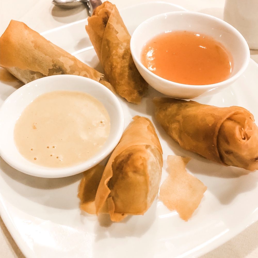 Très Yan & Wu - Vegetable spring rolls - Sushi Bars Near Me - Mount Laurel, New Jersey Très Yan & Wu - Vegetable spring rolls - Sushi Bars Near Me - Mount Laurel, New Jersey