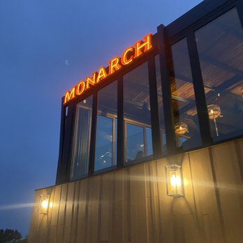 Monarch Ocean Pub - Gastropubs Near Me - Del Mar, California