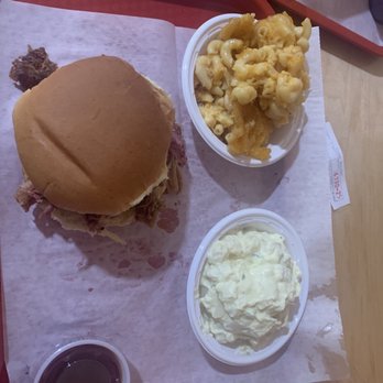 Old Fireman's BBQ and Catering - Pulled pork - Barbeque Near Me - Harpers Ferry, West Virginia
