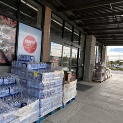 Grocery Outlet
