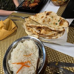 Aangan Indian Restaurant - Rice and everest bread basket
