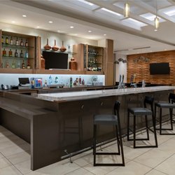 Hyatt House At Anaheim Resort/Convention Center - Bar Lounge