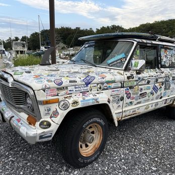 Charlys Waterfront - Souvenir car on the mini gold court - Burgers Near Me - Essex, Maryland
